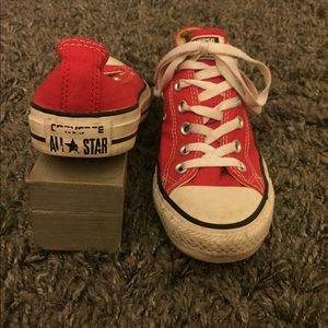 Red converse